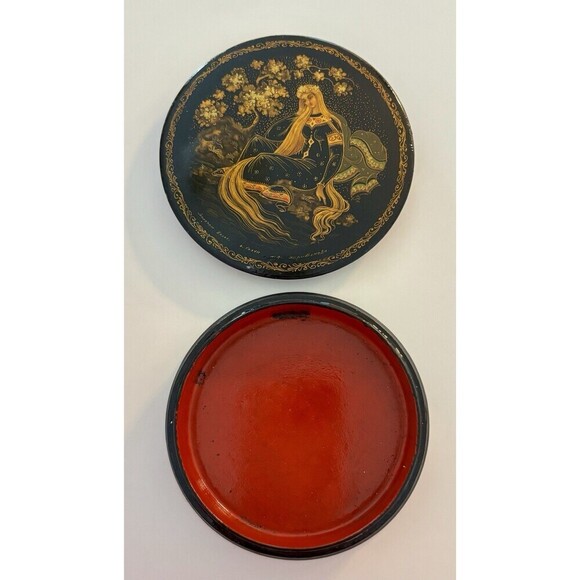 1970s Russian USSR Black Red Lacquer Wood Round Box Kholui Golden Hair Yuryev Sm - Picture 5 of 8